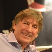 Ian Hill's photo