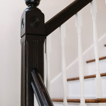 Black & White Entryway