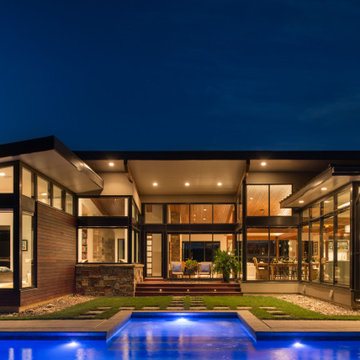 Exterior - Rear