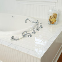 Bathtub deck
