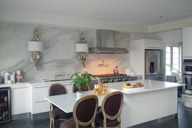 Inspiration for a transitional kitchen remodel in Toronto