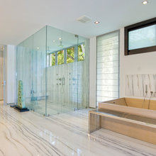 234 Main - Main Bathroom