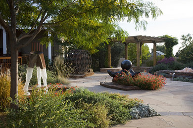 Inspiration for a contemporary landscaping in Albuquerque.