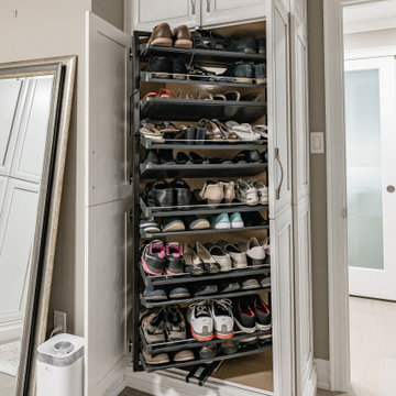 Condo renovation, kitchen, bathroom, living room, bedroom, laundry - Burlington