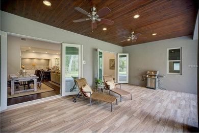 Patio - transitional patio idea in Tampa