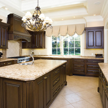 Portola Valley, California - Traditional Kitchen with Center Island