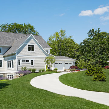 Cottonwood - Traditional Farmhouse