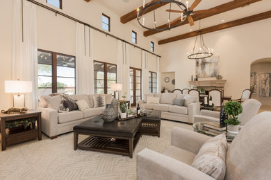 Design ideas for a transitional home design in Phoenix.