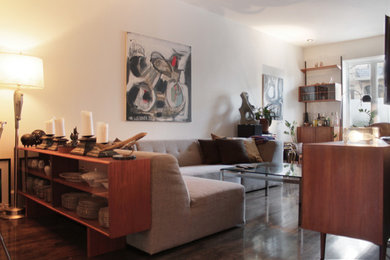 Inspiration for a contemporary living room in Tel Aviv.