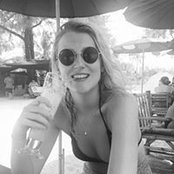 Polly Bewick's photo