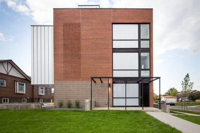 1600 Irving St.