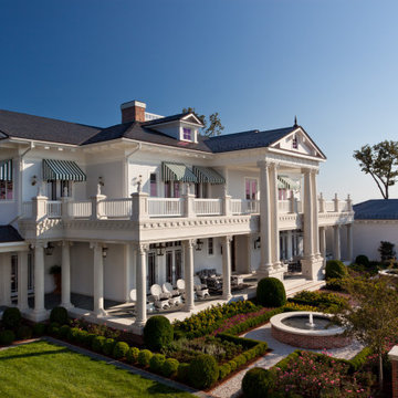 COLONIAL REVIVAL