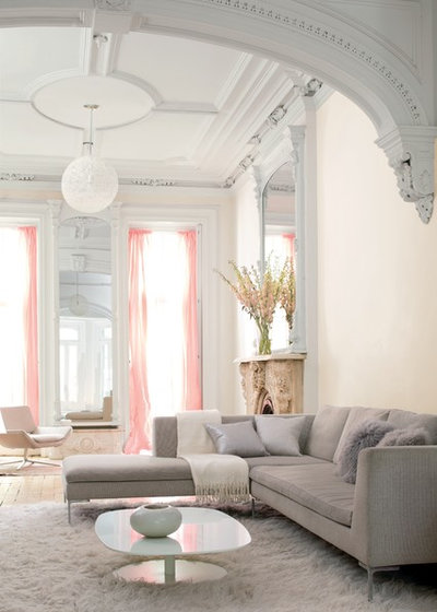 Traditional Living Room by Benjamin Moore