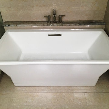 MASTER BATHROOM - Free Standing Tub / Crema Marfil Tile / White Reef Granite