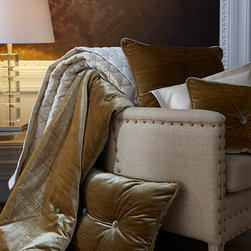 OR ACCESSORIES - Decorative Accents
