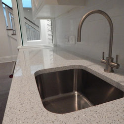 Hamptons Dream Home - Bar Sinks