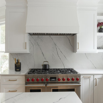 PEACHTREE CITY Clean and Modern Kitchen