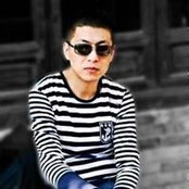 Li Wen Zhang's photo
