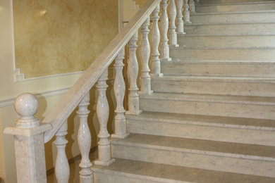 Лестницы из белого мрамора Коелга