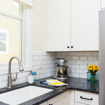 Cheerful Burns Park Kitchen in Ann Arbor, Michigan