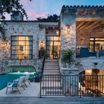 Island Knoll Residence