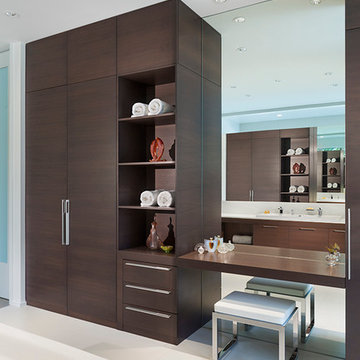 Lake Forest Residence