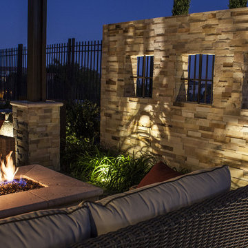 OUTDOOR LIVING