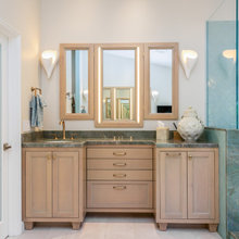 Upstairs Master Bath
