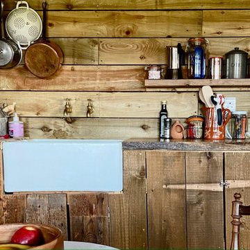 Oxfordshire cabin in the garden