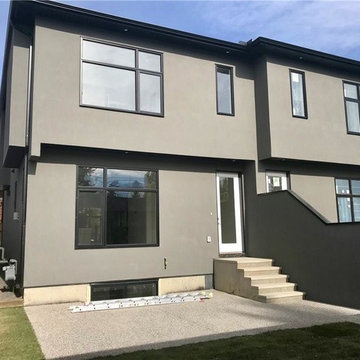 19 AV NW Duplex