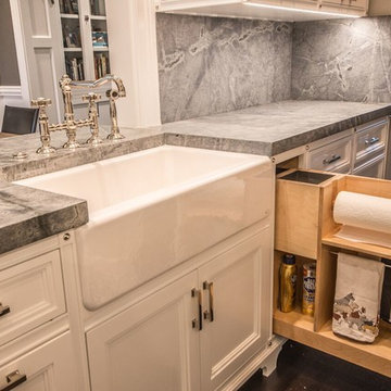 Transitional Kitchen