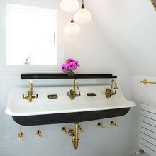 Bathroom/Laundry Room