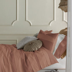Belgravia Mulberry Duvet Set - Duvet Covers And Duvet Sets