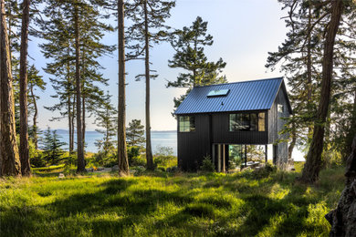 Contemporary exterior home idea in Seattle