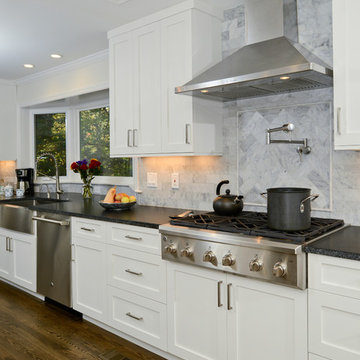 FALLS CHURCH, VIRGINIA COLONIAL KITCHEN TRANSFORMATION