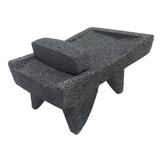 Traditional Basalt Molcajete from Mexico (9 inch), 'Grand Tradition