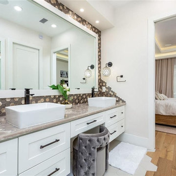 Contemporary Minimalism Bathroom Remodeling in Los Angeles, CA