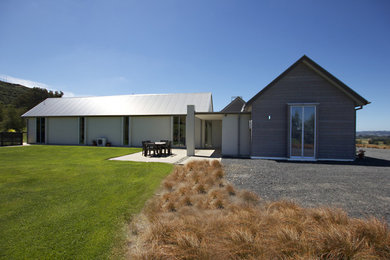This is an example of a contemporary exterior in Dunedin.