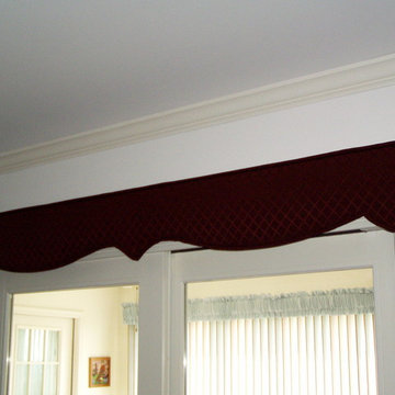 Custom Cornice Board