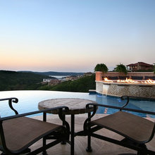 Outdoor living/pool