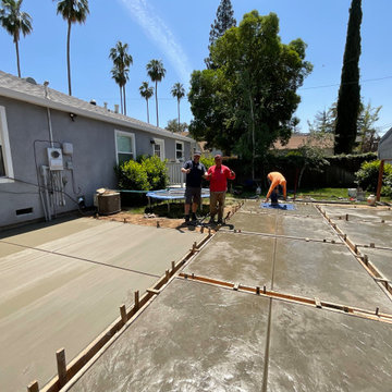 concrete driveway & walkway