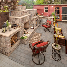 Fire Place/Fire Pit And Bocce