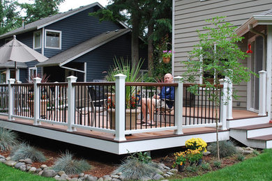 Photo of a traditional deck in Seattle.
