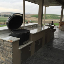 outdoor kitchen