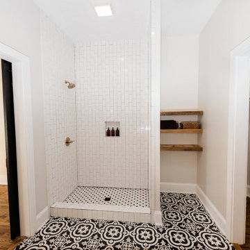 Burg Bungalow - Home Renovation