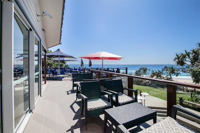 Inspiration for a beach style deck in Sunshine Coast.