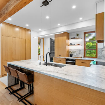 Etobicoke Kitchen Renovation: A Timeless Design for a Busy Family