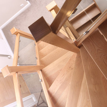New open-tread oak flight with oak down stands