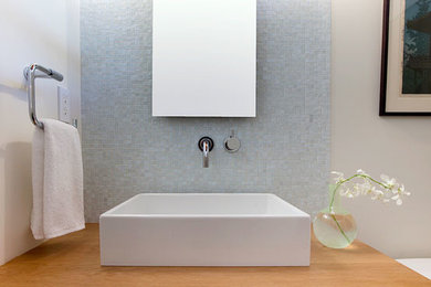 Bathroom - zen bathroom idea in Seattle