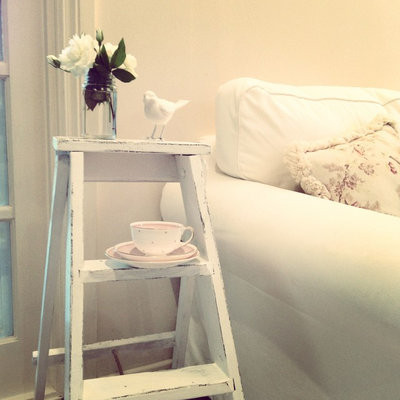 Shabby-Chic Style  by DIY Decorator